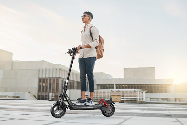 isinwheel GT1 Trottinette Électrique : Puissance et Rapport Qualité-Prix Imbattables